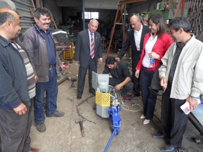 Tam boy resmi görebilmek için tıklayın