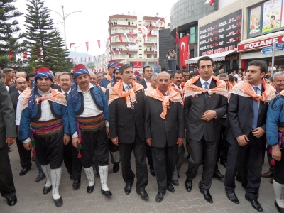 Tam boy resmi görebilmek için tıklayın