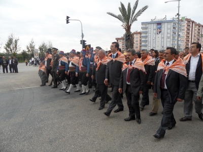 Tam boy resmi görebilmek için tıklayın